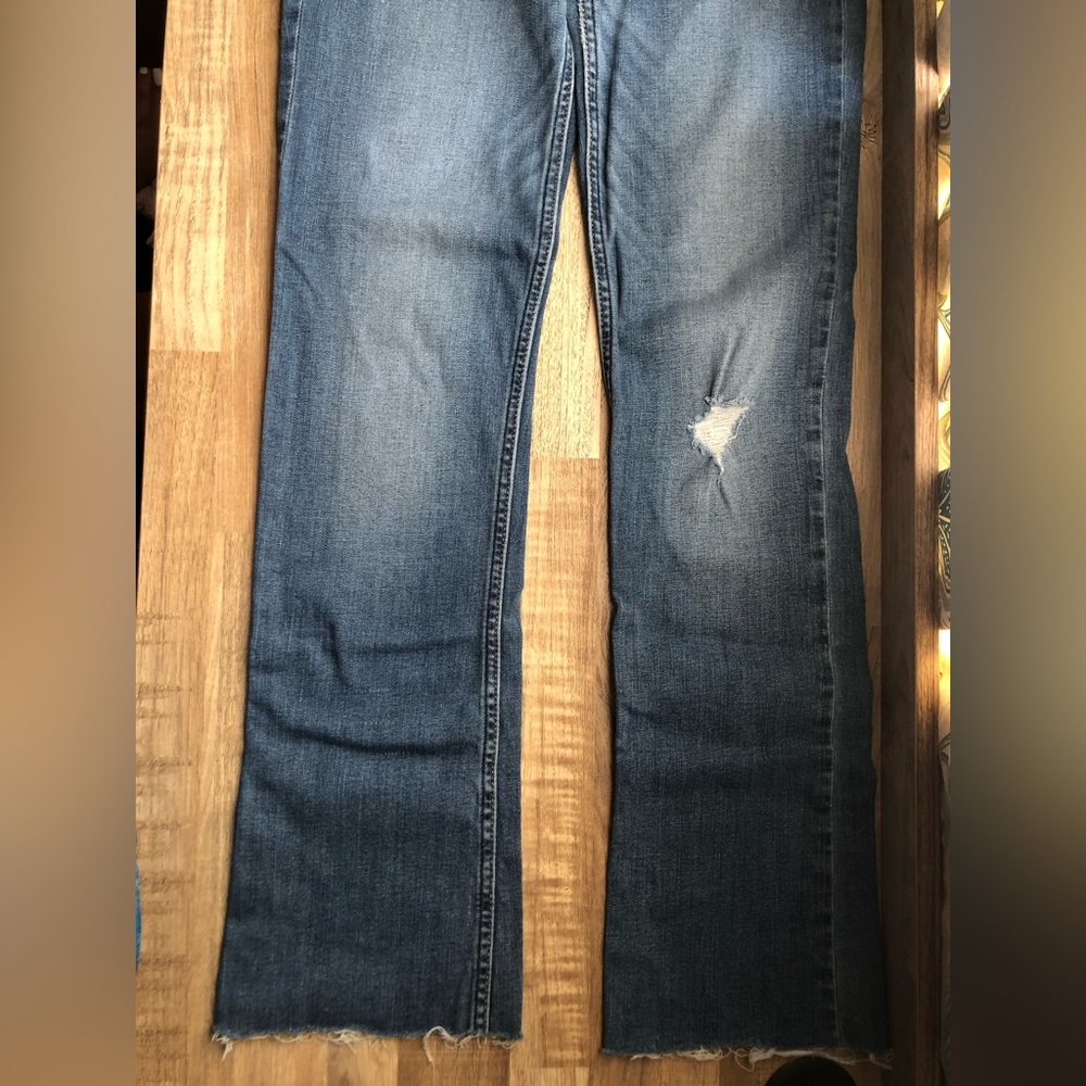 HOLLISTER Boot Cut Distressed Jean - Picture 5 of 9